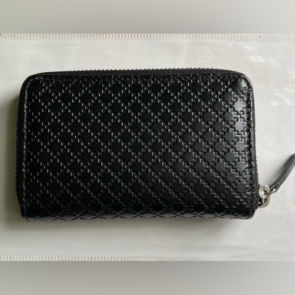GUCCI SIGNATURE EMBOSSED DIAMANTE ZIP-AROUND BLACK CARD HOLDER CASE WALLET EUC - Picture 1 of 11